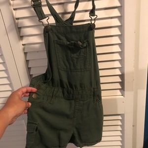 Green justice shirtalls